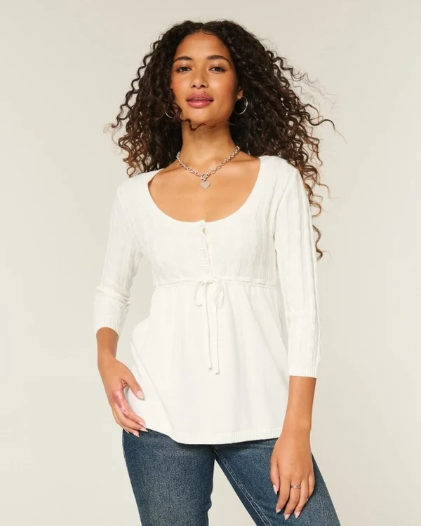 Sweter typu babydoll z dzianiny warkoczowej Sweter typu babydoll z dzianiny warkoczowej
