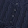 Sweter typu babydoll z dzianiny warkoczowej