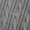 Sweter z dzianiny warkoczowej Sweter z dzianiny warkoczowej