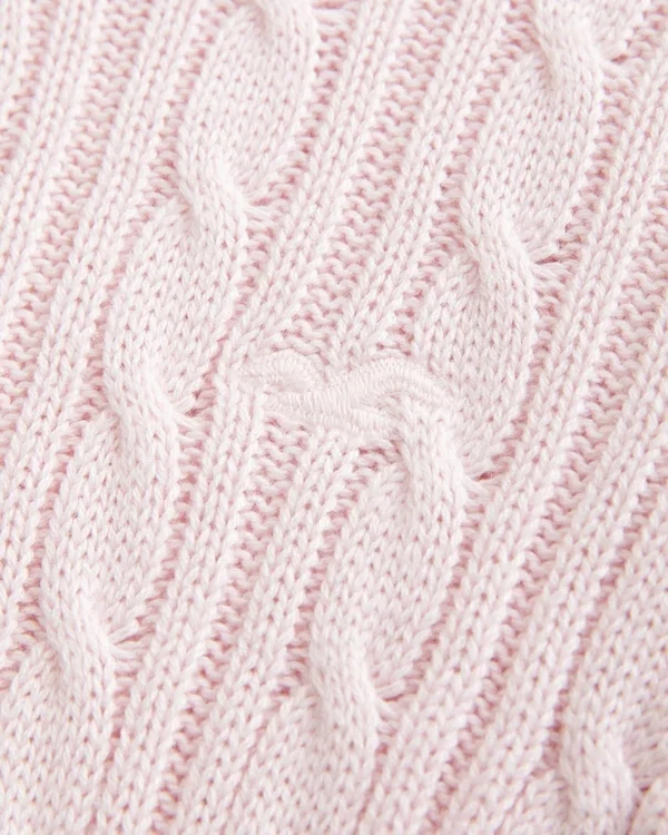 Sweter z dzianiny warkoczowej Sweter z dzianiny warkoczowej