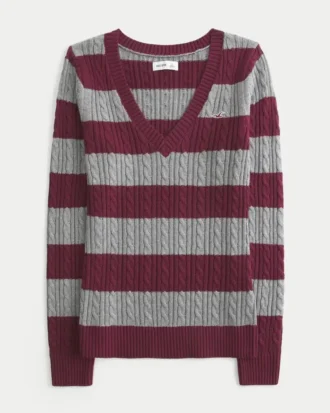 Sweter z dzianiny warkoczowej z dekoltem w serek