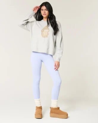 Sweter z nadrukiem króliczka Hollister Comfy Cloud