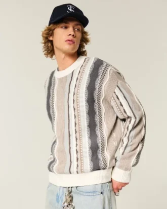 Sweter z okrągłym dekoltem w paski Sweter z okrągłym dekoltem w paski