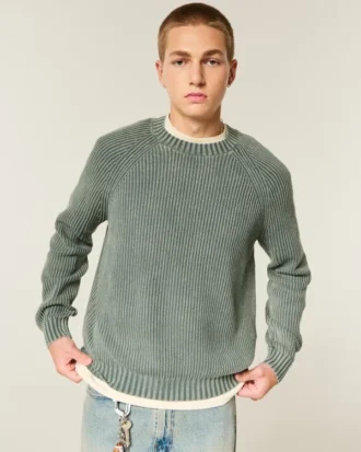Sweter z pranym dekoltem w serek