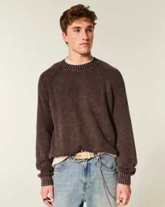 Sweter z pranym dekoltem w serek