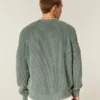 Sweter z pranym dekoltem w serek Sweter z pranym dekoltem w serek