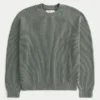 Sweter z pranym dekoltem w serek Sweter z pranym dekoltem w serek