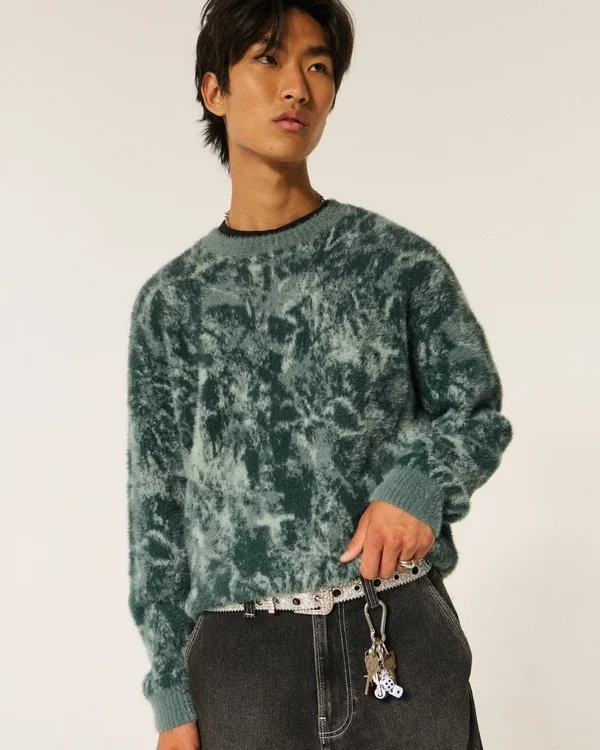 Sweter z puszystym wykończeniem Sweter z puszystym wykończeniem