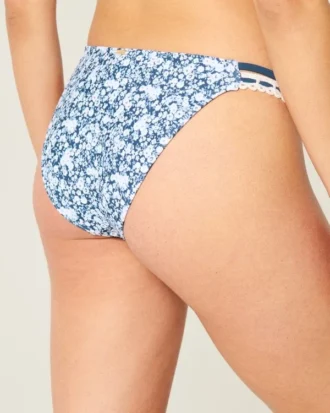 Szydełkowa lamówka, podwójne ramiączka, figi bikini typu cheeky